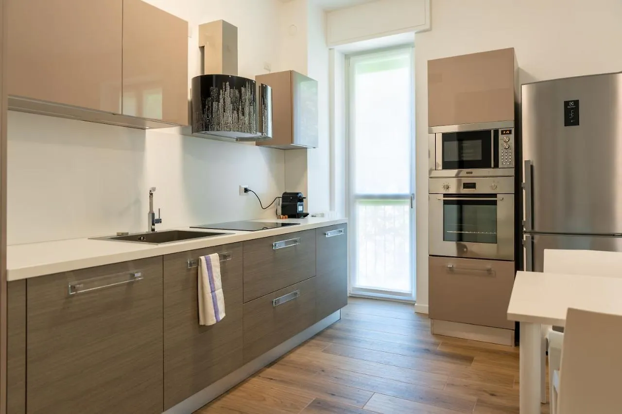 דירות מילאנו 15Min Metro Duomo - Rho Fiera - Skyscraper Kitchen